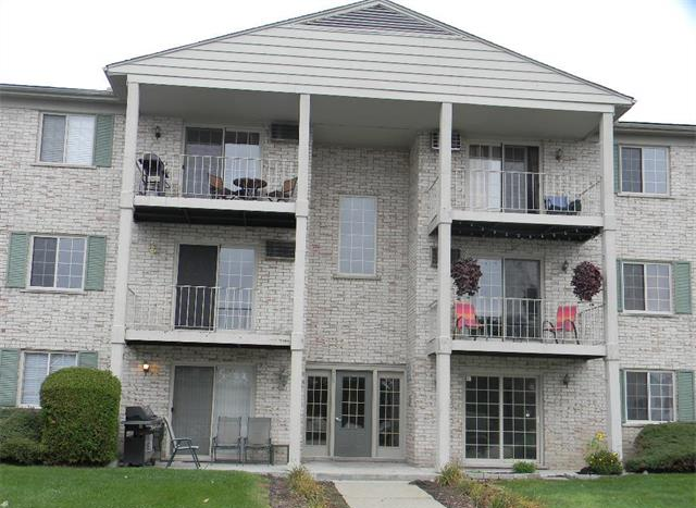 Rochester Ridge Rochester MI Condos for sale 